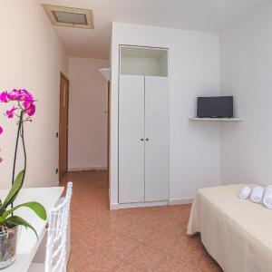 Single Room with Terrace