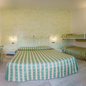 Quadruple Room with Sea View