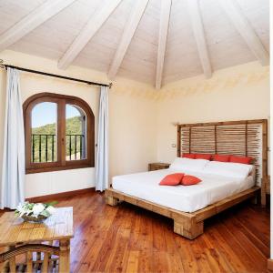 Junior Suite with Terrace and Sea View