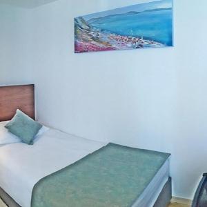 Single Room with Garden View