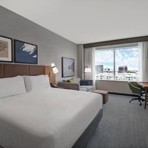 King Studio Suite - Hearing Accessible/Non-Smoking