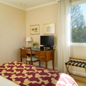 Standard Deluxe Room