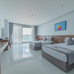 Deluxe Twin Room with Sea View
