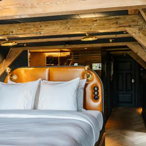 Signature Double Room with Canal View (Christiaan Huygens)
