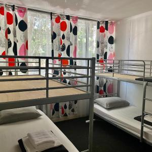 Weekly 2 Bed Dorm