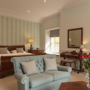 Junior Suite with Garden View
