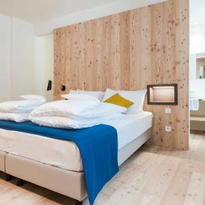 Double or Twin Room with Terrace