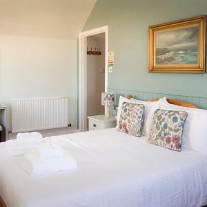Deluxe Double Room with Shower