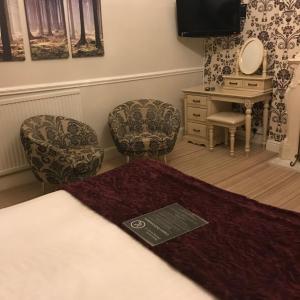 Large Double Room