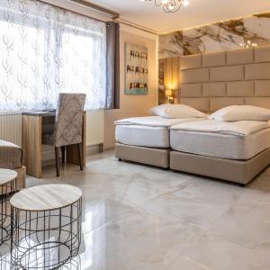 Classic Quadruple Room