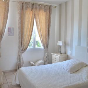 Family Room (2 Adults + 2 Children) with Terrace