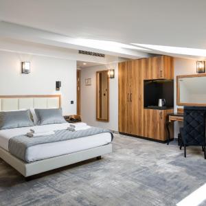 Double Room - Attic