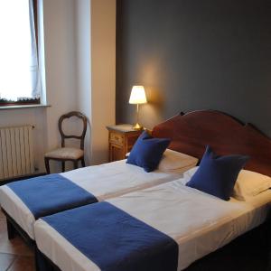 Twin Room with Bathroom
