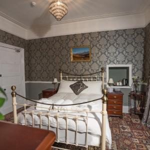 Deluxe Double Room with Shower