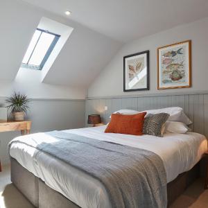 The Eaves - Two-Bedroom Apartment