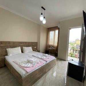 Double or Twin Room with Private Bathroom