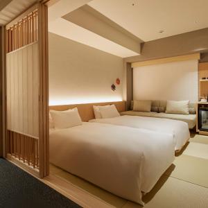 Corner Twin Room
