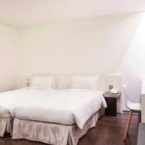 Elite Twin Room