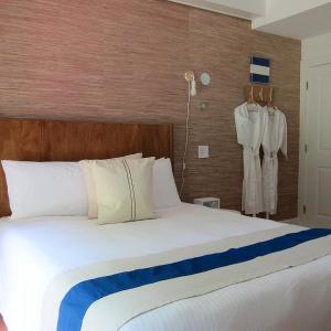 Queen Room - Disability Access