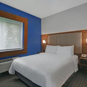 Queen Room - Disability Access