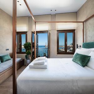 Deluxe Double Room with Balcony and Sea View