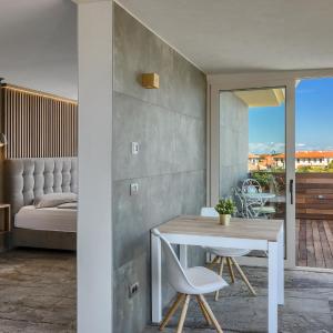 Suite with Hot Tub-Adults Only,No Pets