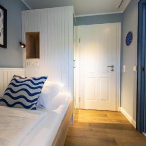 Small Single Room