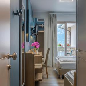 Superior Triple Room with Balcony and Lake View