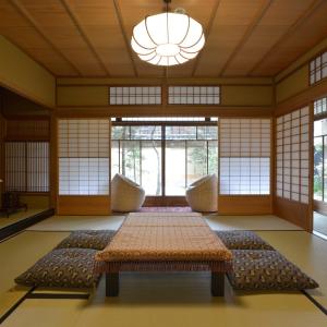 Japanese-Style Townhouse - Non-Smoking