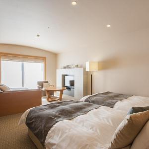 Twin Room with Balcony
