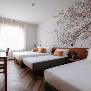 Classic Quadruple Room