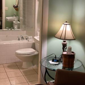  King Room - Non-Smoking 