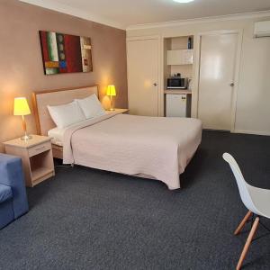 Two Room Executive Suite