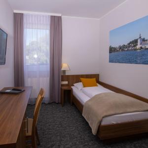 Standard Single Room with Shower