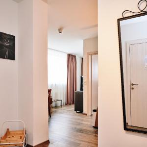 Apartment (3 Adults)