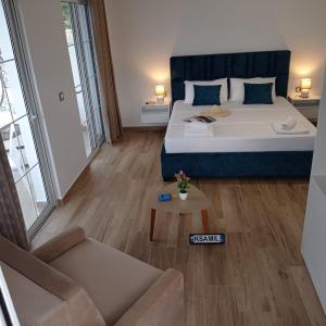 Triple Room with Balcony