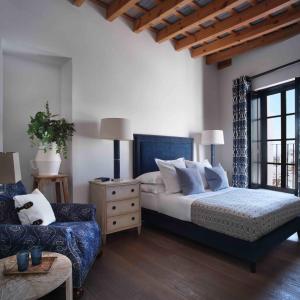Deluxe Double Room with Shower