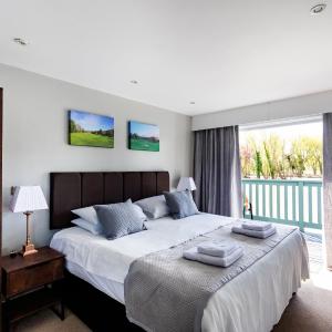 Double Room with Lake View