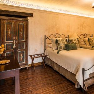 Superior Queen Room with Two Queen Beds