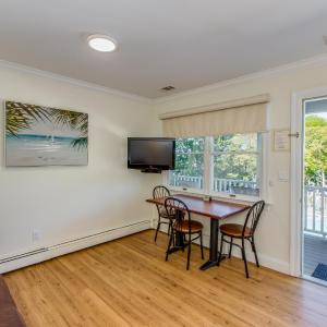 One Bedroom Suite #23