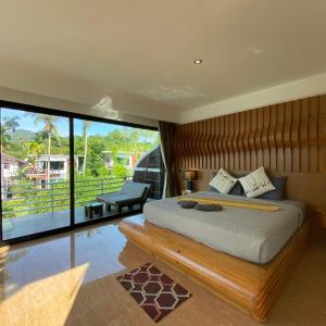Deluxe Double Room with Balcony and Sea View