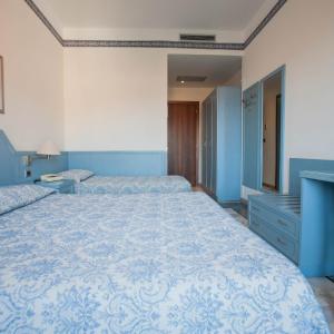Triple Room with Sea View