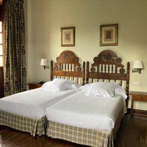 Standard Room (2 Adults + 1 Child)