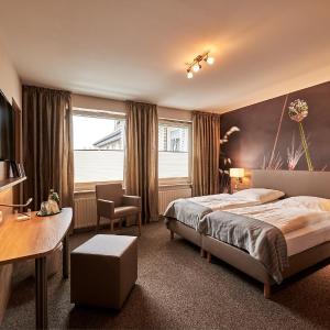 Double or Twin Room with Bathroom