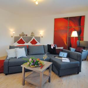 One-Bedroom Queen Suite with Sofa Bed