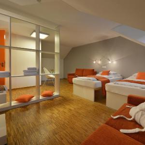 Deluxe Family Suite