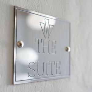 Deluxe Suite with Spa Bath