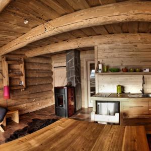 Chalet (4 Adults)