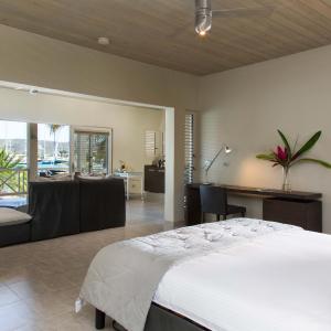 One-Bedroom Deluxe Suite