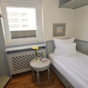 Triple Room with Balcony